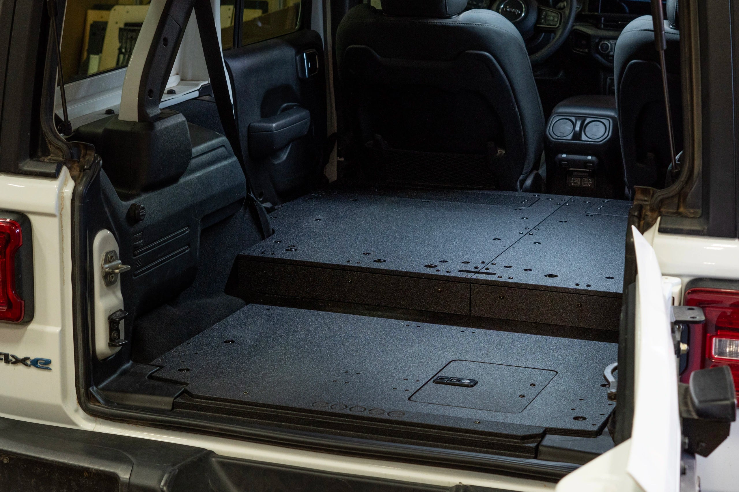 Jeep - Wrangler - 2021-Present - JLU 4xe - Explore Series - 100% Seat Delete - 3" Module Based