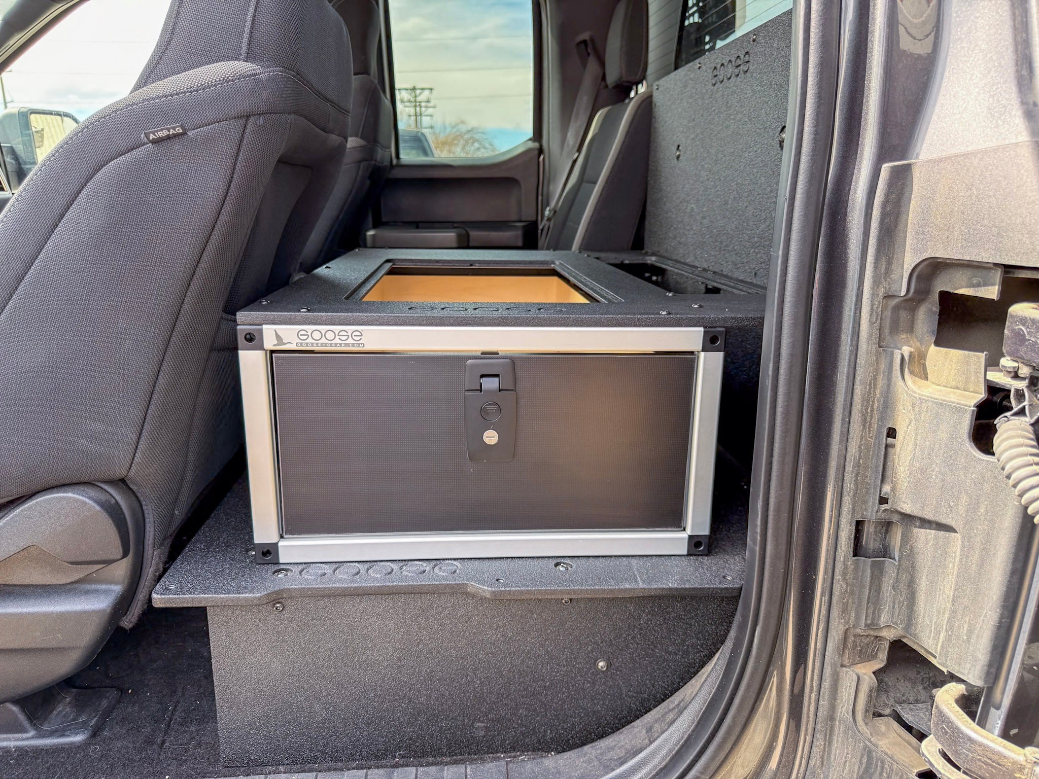 Goose Gear Ford - F150 - 2015 - Present - 13th - 14th Gen - Super Cab - without the center mounted B&O Subwoofer - Explore Series - Single Drawer Module - With Fitted Top Plate