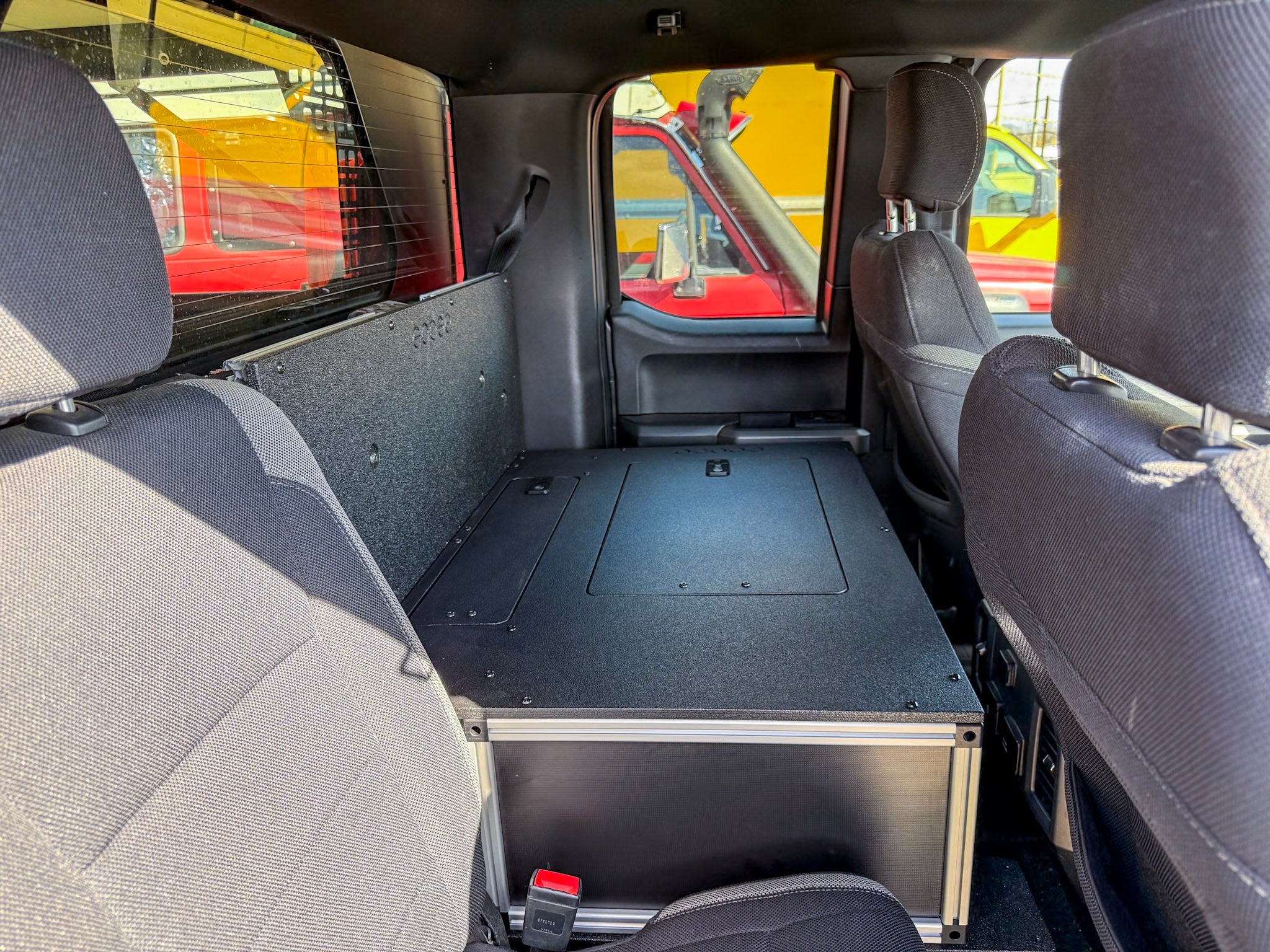 Goose Gear Ford - F150 - 2015 - Present - 13th - 14th Gen - Super Cab - without the center mounted B&O Subwoofer - Explore Series - Single Drawer Module - With Fitted Top Plate