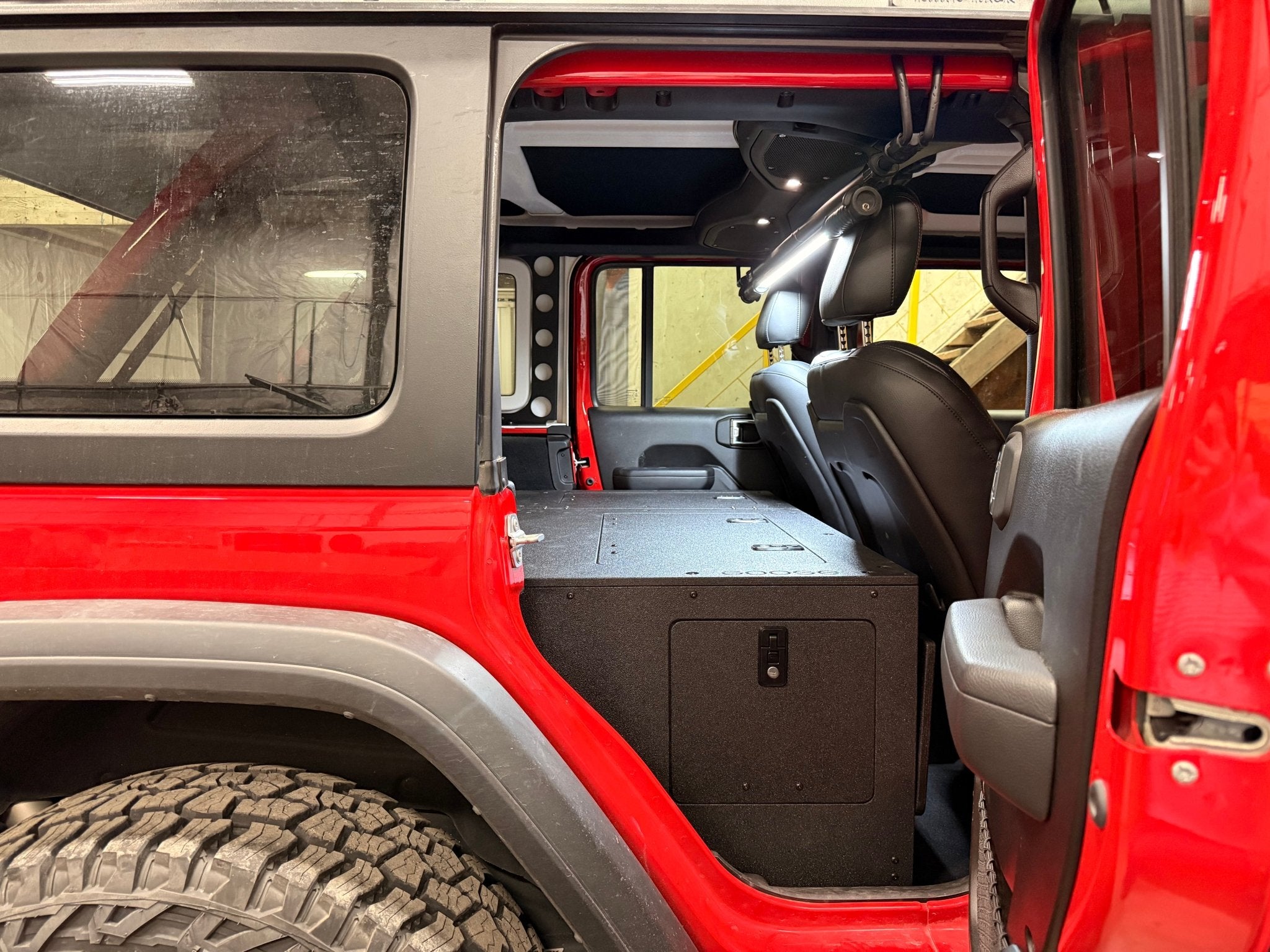 Goose Gear Jeep - Wrangler - 2024 - Present - JLU - 4 Door - Explore Series - Seat Delete Plate System - Second Row - Module Based - 10" Module