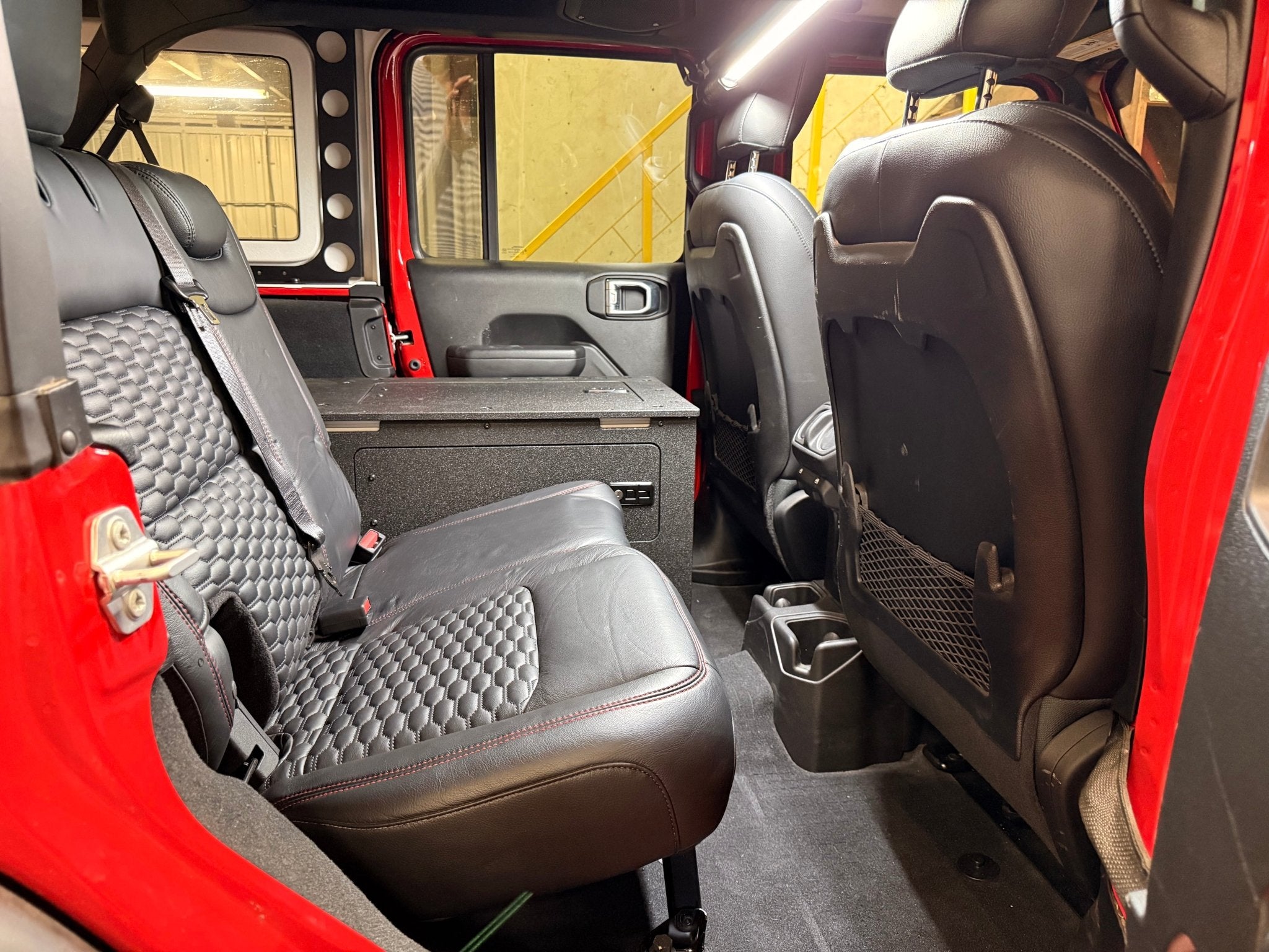 Goose Gear Jeep - Wrangler - 2024 - Present - JLU - 4 Door - Explore Series - Seat Delete Plate System - Second Row - Module Based - 10" Module