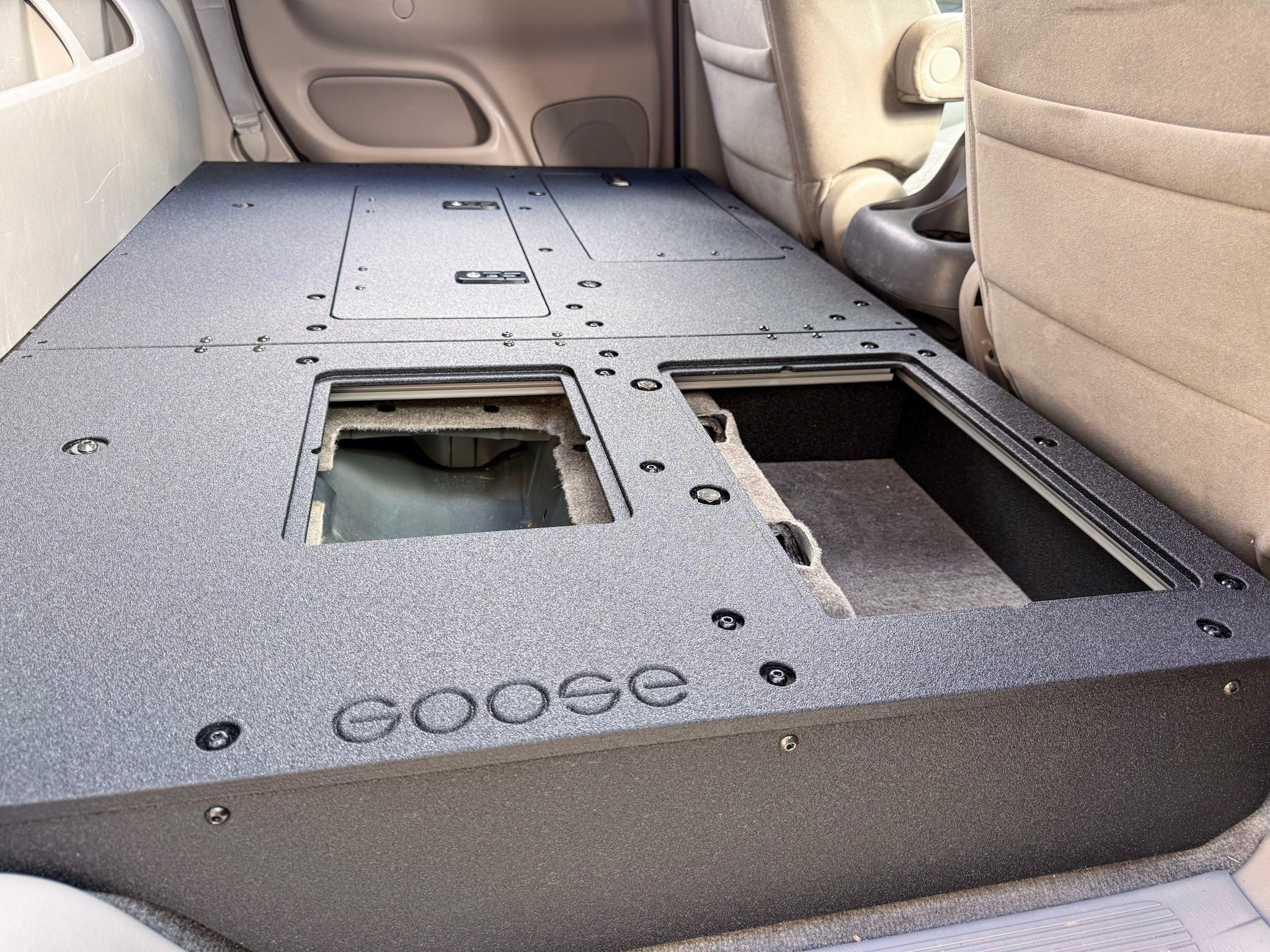 Goose Gear Toyota Tundra - 2000 - 2006 1st Gen - Double Cab - Second Row Seat Delete Plate System