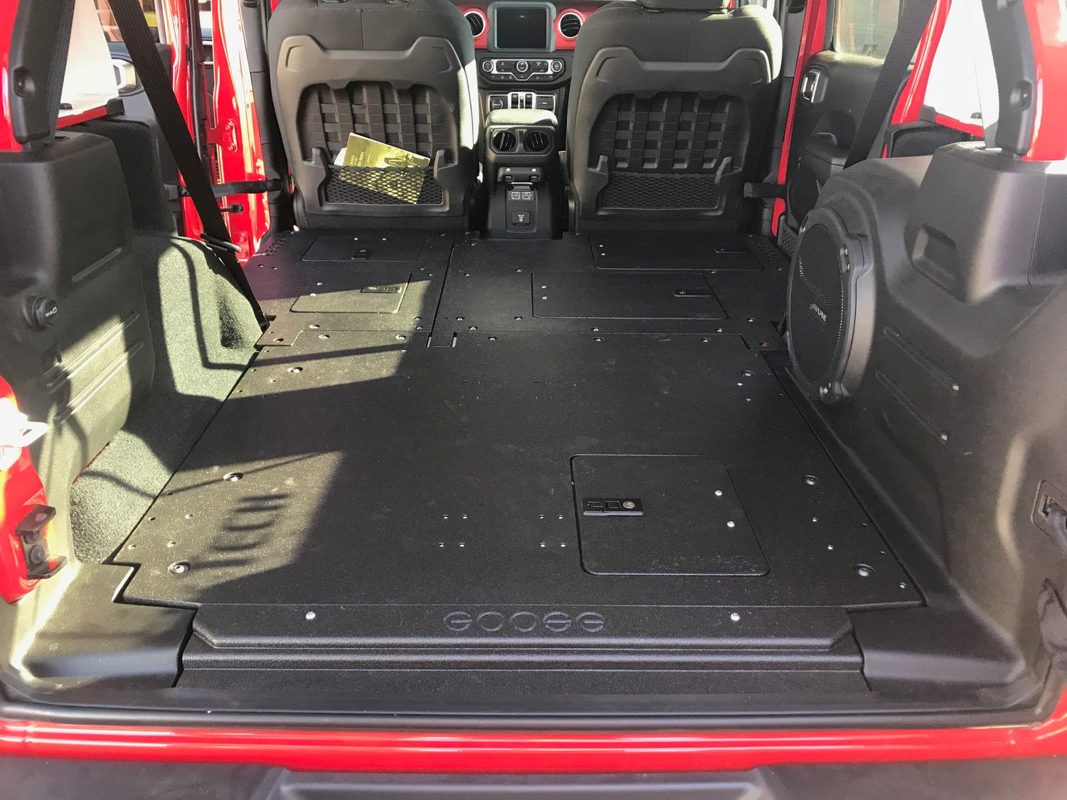 Jeep JLU Plate Systems are Now Available for Certain Models - Goose Gear