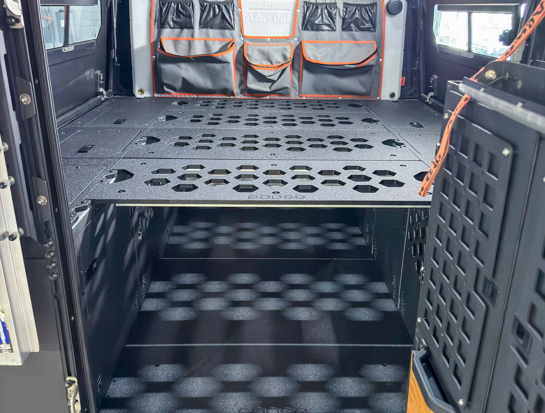 Goose Gear Alu-Cab Canopy Camper System V4 - 6.5ft Full-Size 20+ in - Adventurist - Passengers (RH)