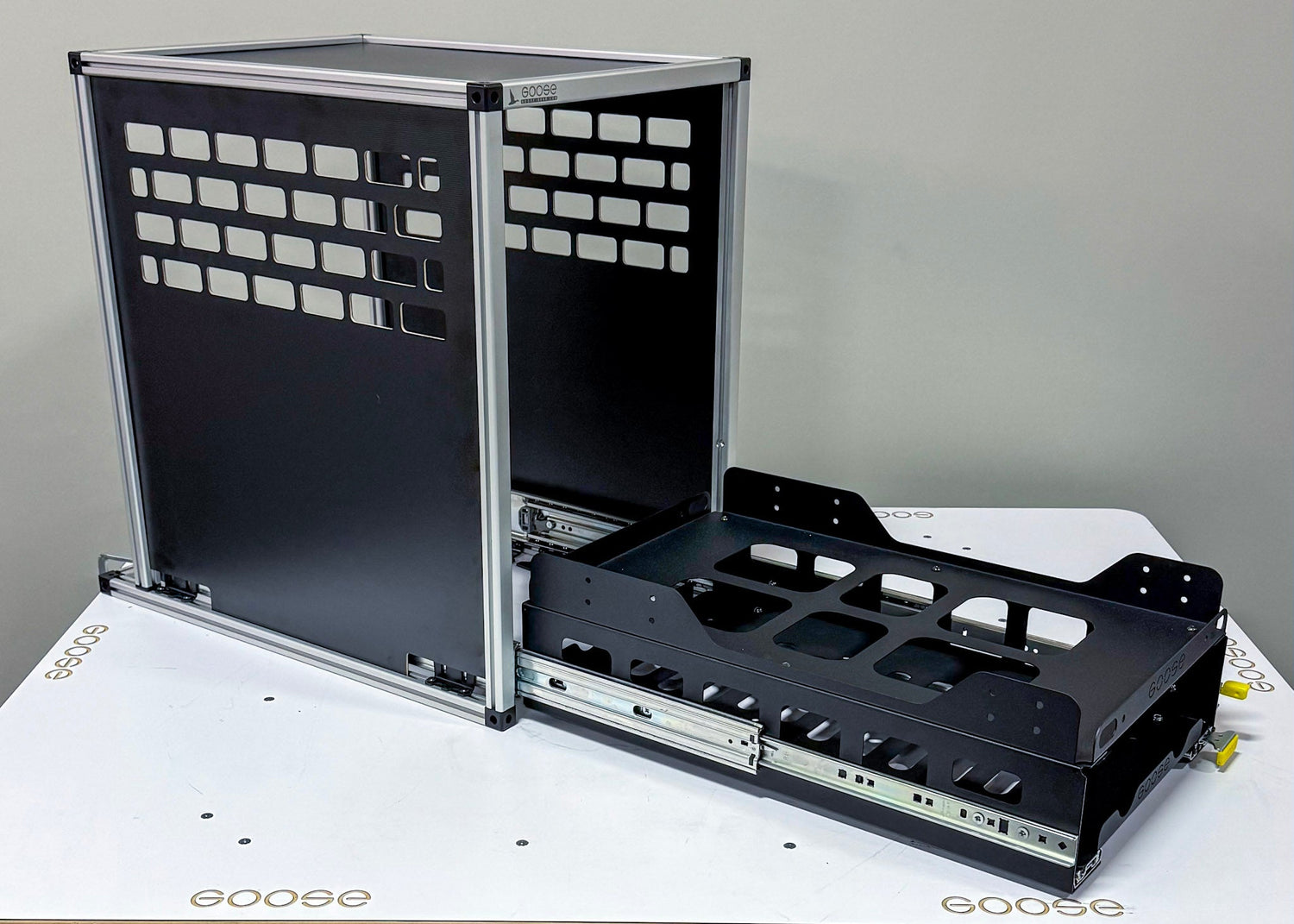 Goose Gear CampKitchen 2.3 - 25" Deep Module