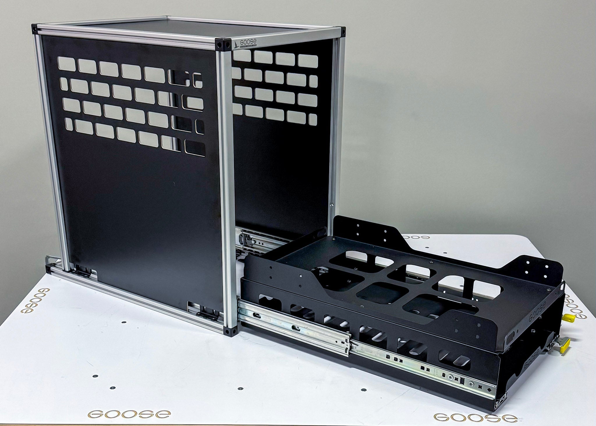 Goose Gear CampKitchen 2.3 - 25" Deep Module