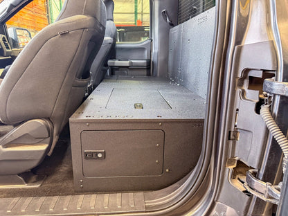 Goose Gear Ford - F - 150 - 2015 - Present - 13th &amp; 14th Gen - Explore Series - SuperCab - Second Row - HIGH Seat Delete Plate System - Without Subwoofer