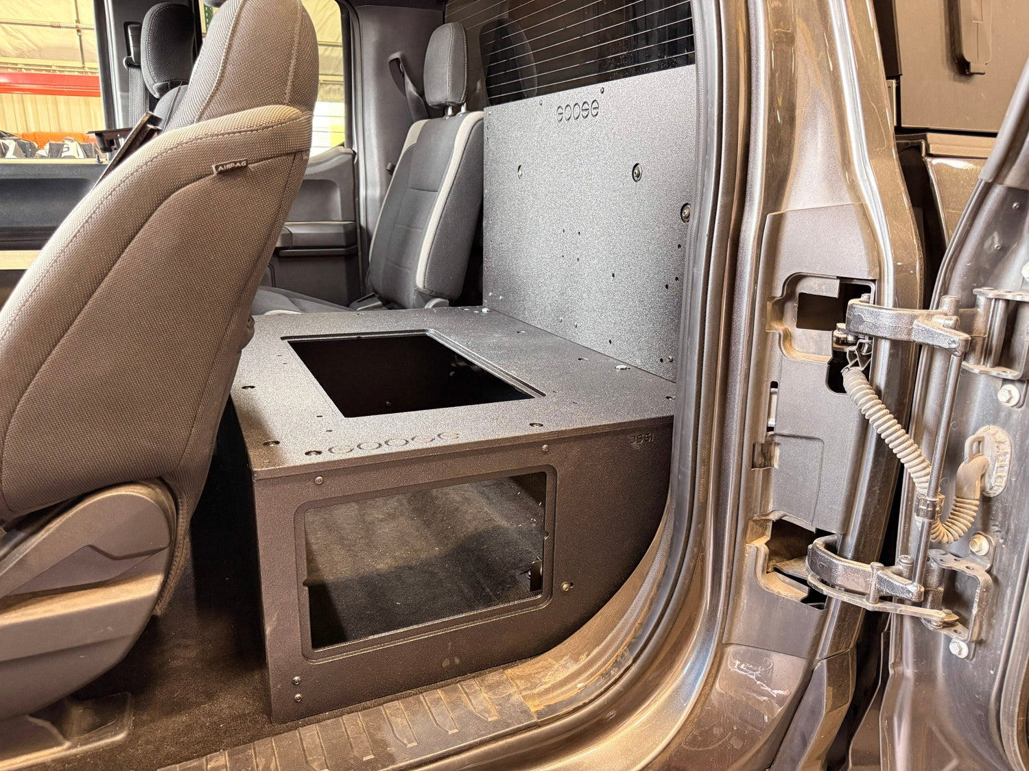 Goose Gear Ford - F - 150 - 2015 - Present - 13th &amp; 14th Gen - Explore Series - SuperCab - Second Row - HIGH Seat Delete Plate System - Without Subwoofer