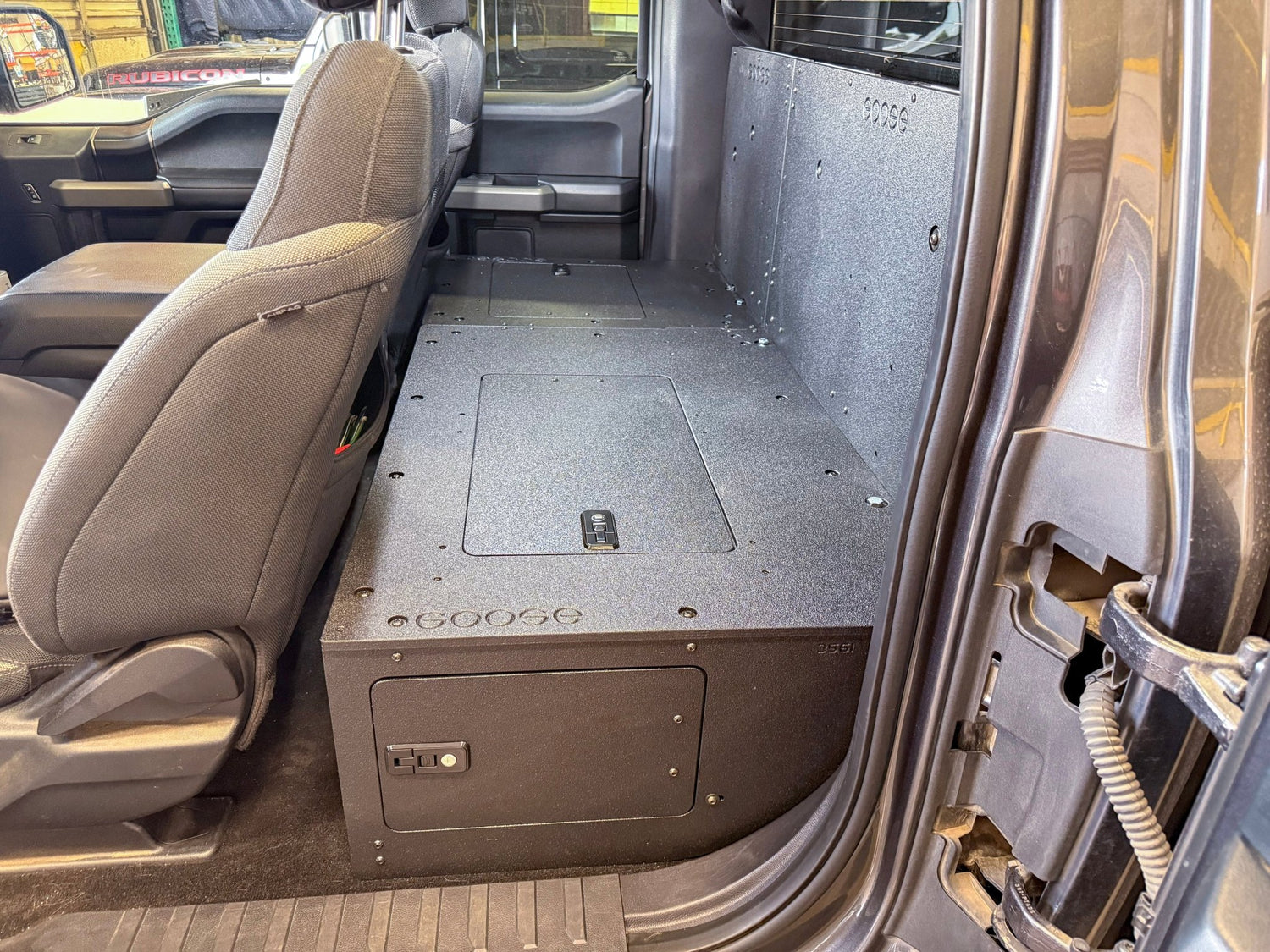 Goose Gear Ford - F - 150 - 2015 - Present - 13th &amp; 14th Gen - Explore Series - SuperCab - Second Row - HIGH Seat Delete Plate System - Without Subwoofer