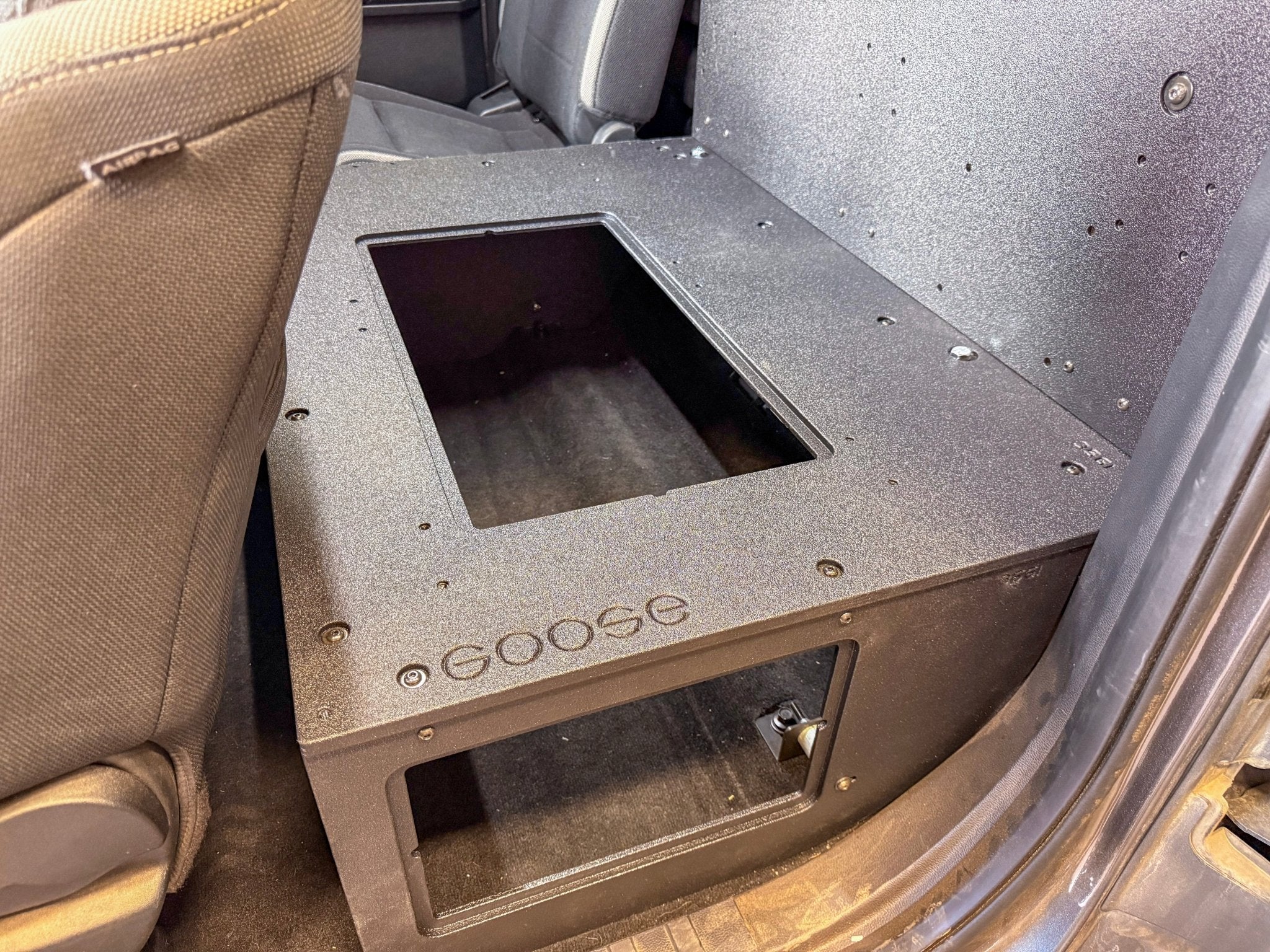 Goose Gear Ford - F - 150 - 2015 - Present - 13th &amp; 14th Gen - Explore Series - SuperCab - Second Row - HIGH Seat Delete Plate System - Without Subwoofer