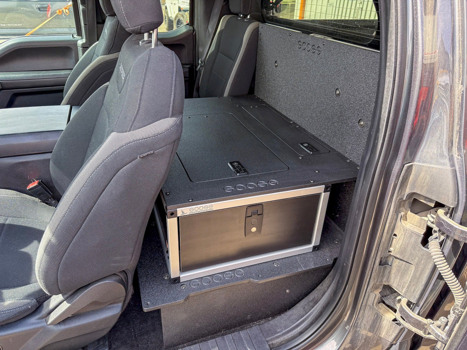 Goose Gear Ford - F150 - 2015 - Present - 13th - 14th Gen - Super Cab - without the center mounted B&amp;O Subwoofer - Explore Series - Single Drawer Module - With Fitted Top Plate