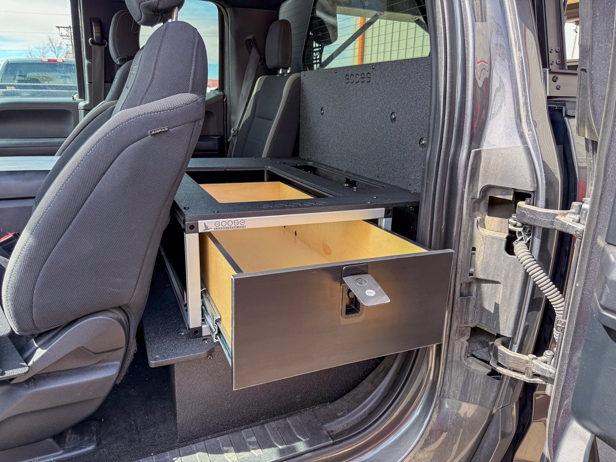 Goose Gear Ford - F150 - 2015 - Present - 13th - 14th Gen - Super Cab - without the center mounted B&amp;O Subwoofer - Explore Series - Single Drawer Module - With Fitted Top Plate