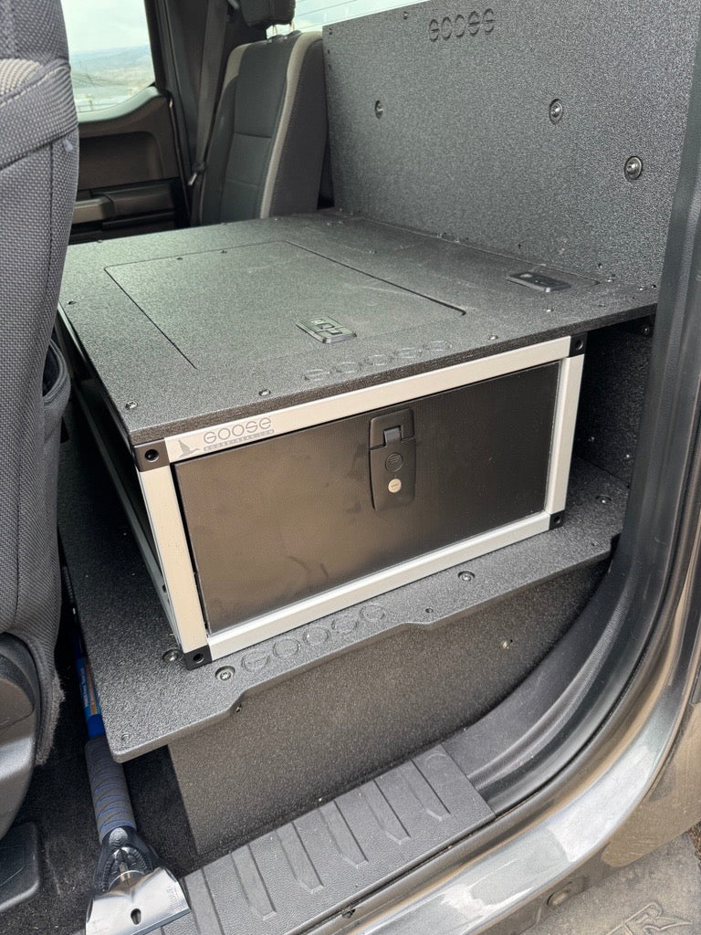 Goose Gear Ford - F250 - F550 - 2017 - Present - 4th - 5th Gen - Super Cab - without the center mounted B&amp;O Subwoofer - Explore Series - Single Drawer Module - With Fitted Top Plate
