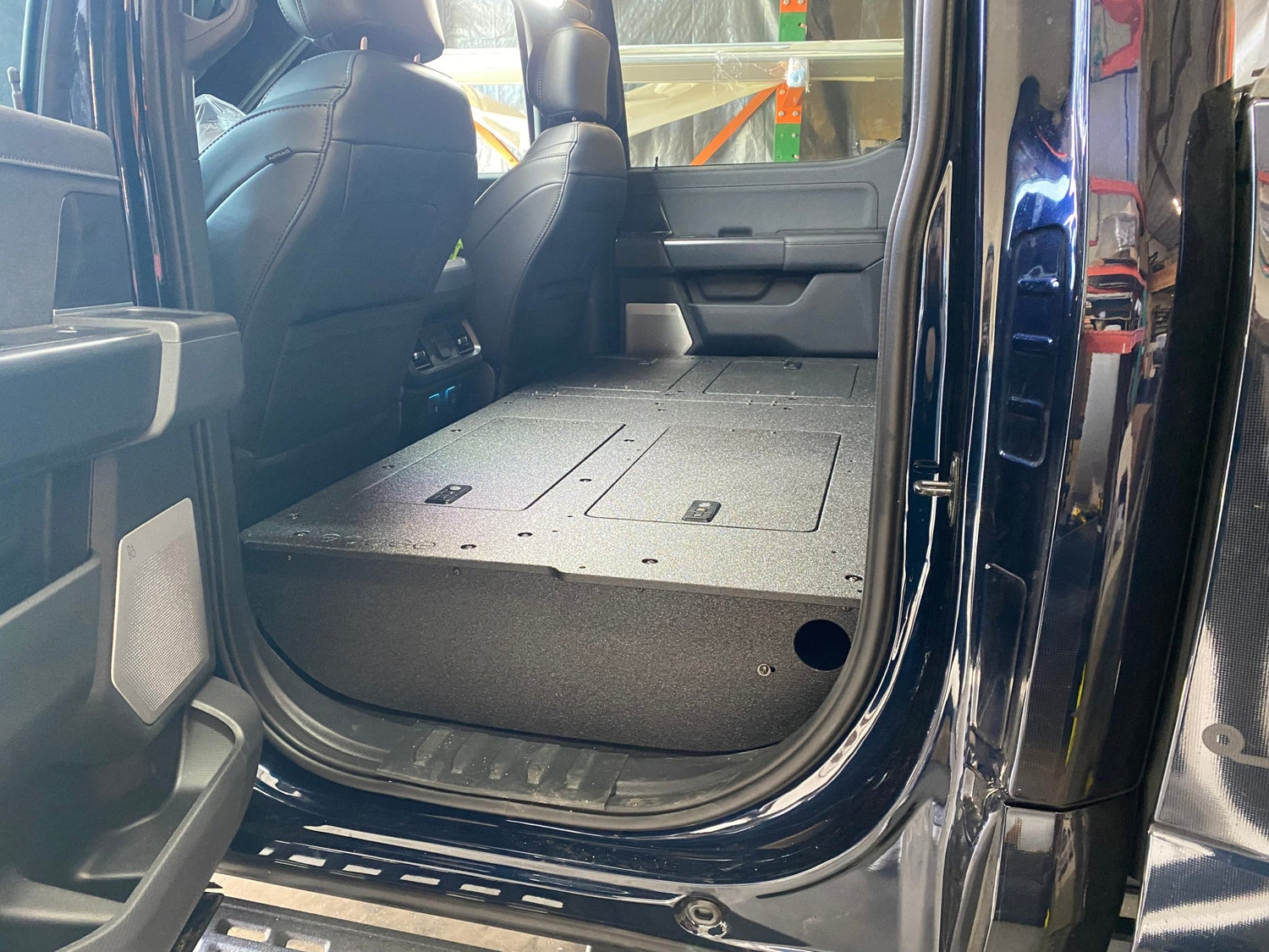 Goose Gear Ford Super Duty F250 - F550 2017 - Present 4th &amp; 5th Gen. Crew Cab - Second Row Seat Delete Plate System