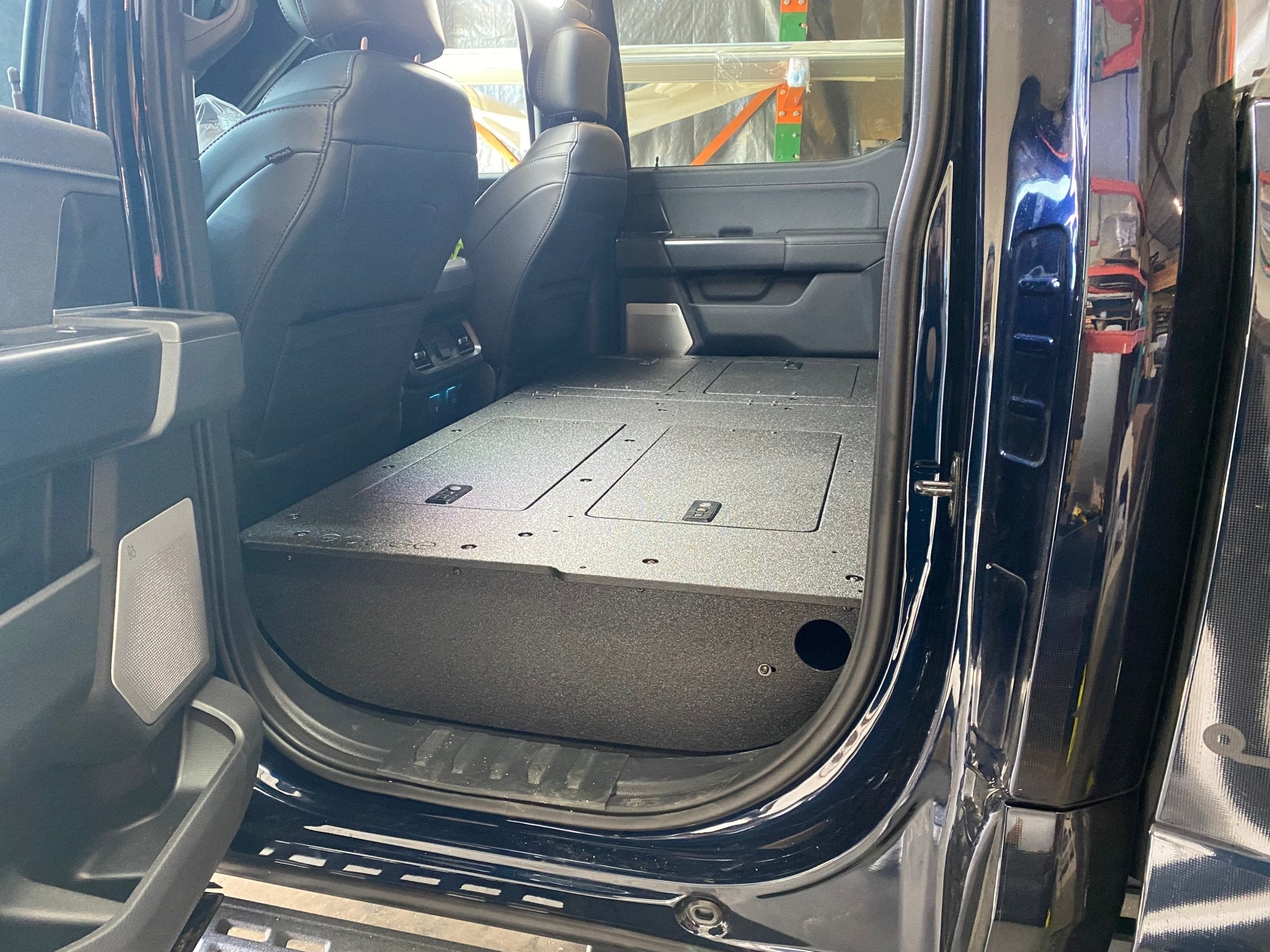 Goose Gear Ford Super Duty F250 - F550 2017 - Present 4th &amp; 5th Gen. Crew Cab - Second Row Seat Delete Plate System