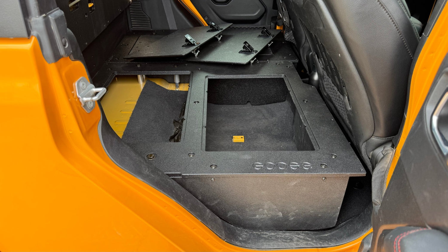 Goose Gear Jeep Gladiator 2019 - Present JT 4 Door - Second Row Seat Delete Plate System - High Platform