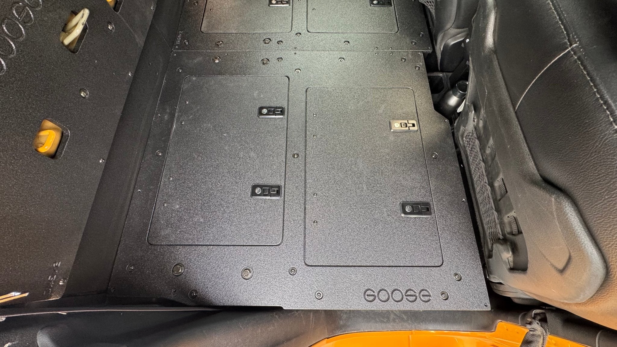 Goose Gear Jeep Gladiator 2019 - Present JT 4 Door - Second Row Seat Delete Plate System - High Platform