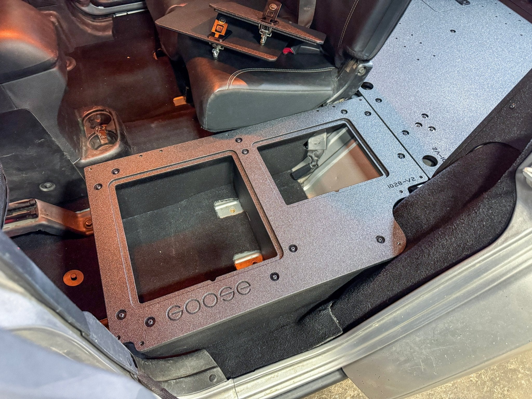 Goose Gear Jeep Wrangler 2007 - 2018 JKU 4 Door - Second Row Seat Delete Plate System - V2