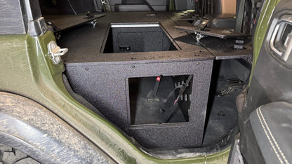Goose Gear Jeep Wrangler 2018 - Present JLU 4 Door - Second Row Seat Delete Plate System - 8&quot; or 10&quot; Module Based