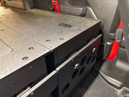 Goose Gear Jeep - Wrangler - 2024 - Present - JLU - 4 Door - Explore Series - Seat Delete Plate System - Second Row - Module Based - 10" Module