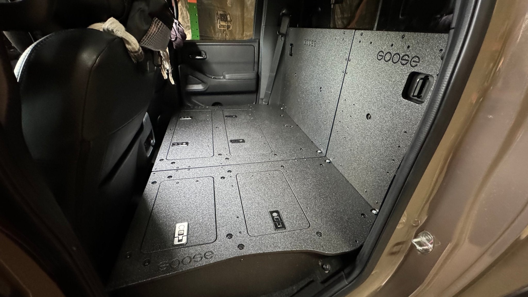 Goose Gear Nissan - Frontier - Crew Cab - 2021-Present - 3rd Gen - Explore Series - Second Row Seat Delete Plate System