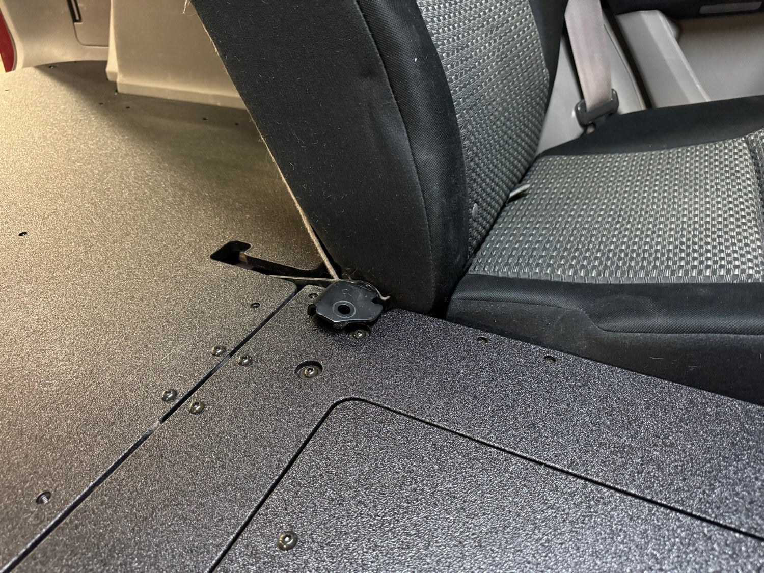 Goose Gear Toyota - 4Runner - 2003-2009 - 4th Gen - Non 3rd Row - Explore Series - Seat Delete Plate System - Second Row - Plate Based