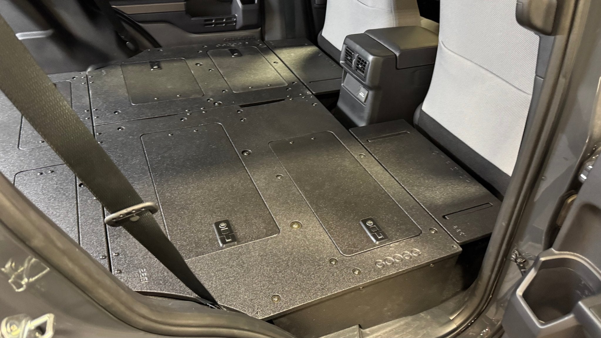 Goose Gear Toyota - 4Runner - 2025 - Present - 6th Gen - Explore Series - Seat Delete Plate System - Plate Based - Non - Hybrid - Non - Third Row Vehicles