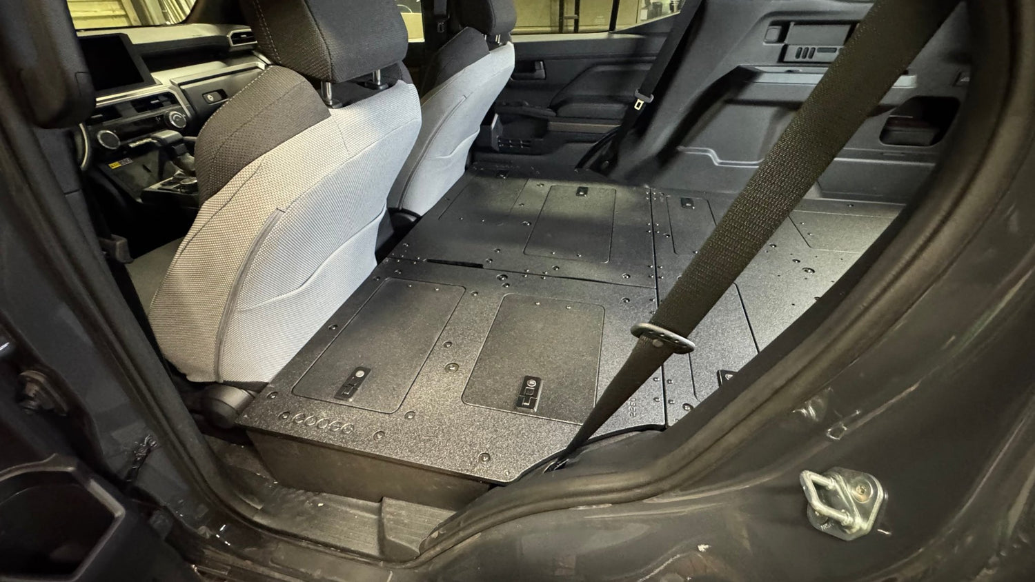 Goose Gear Toyota - 4Runner - 2025 - Present - 6th Gen - Explore Series - Seat Delete Plate System - Plate Based - Non - Hybrid - Non - Third Row Vehicles