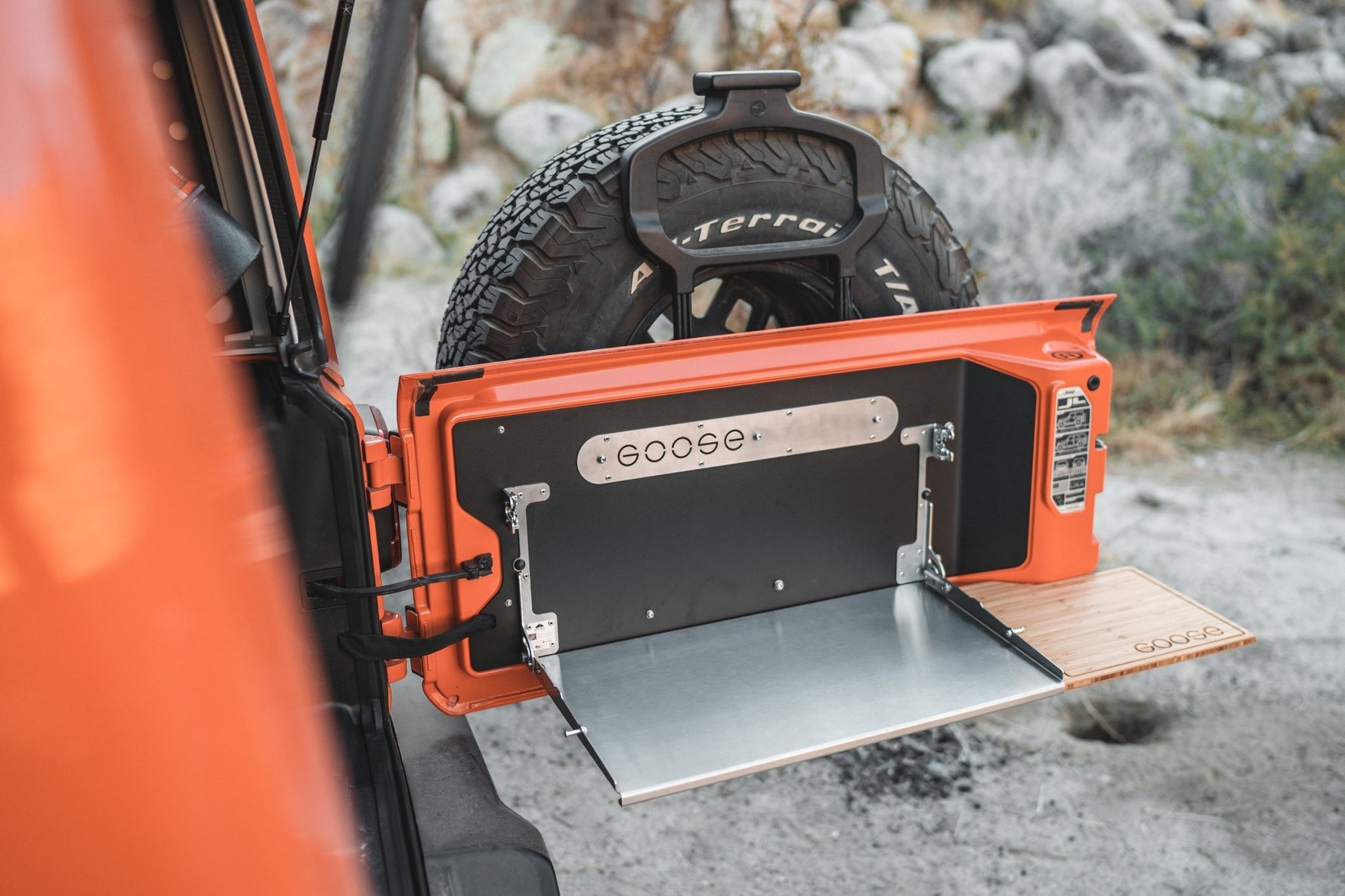Goose Gear Jeep Wrangler 2018Present JL / JLU Goose Gear Tailgate Table