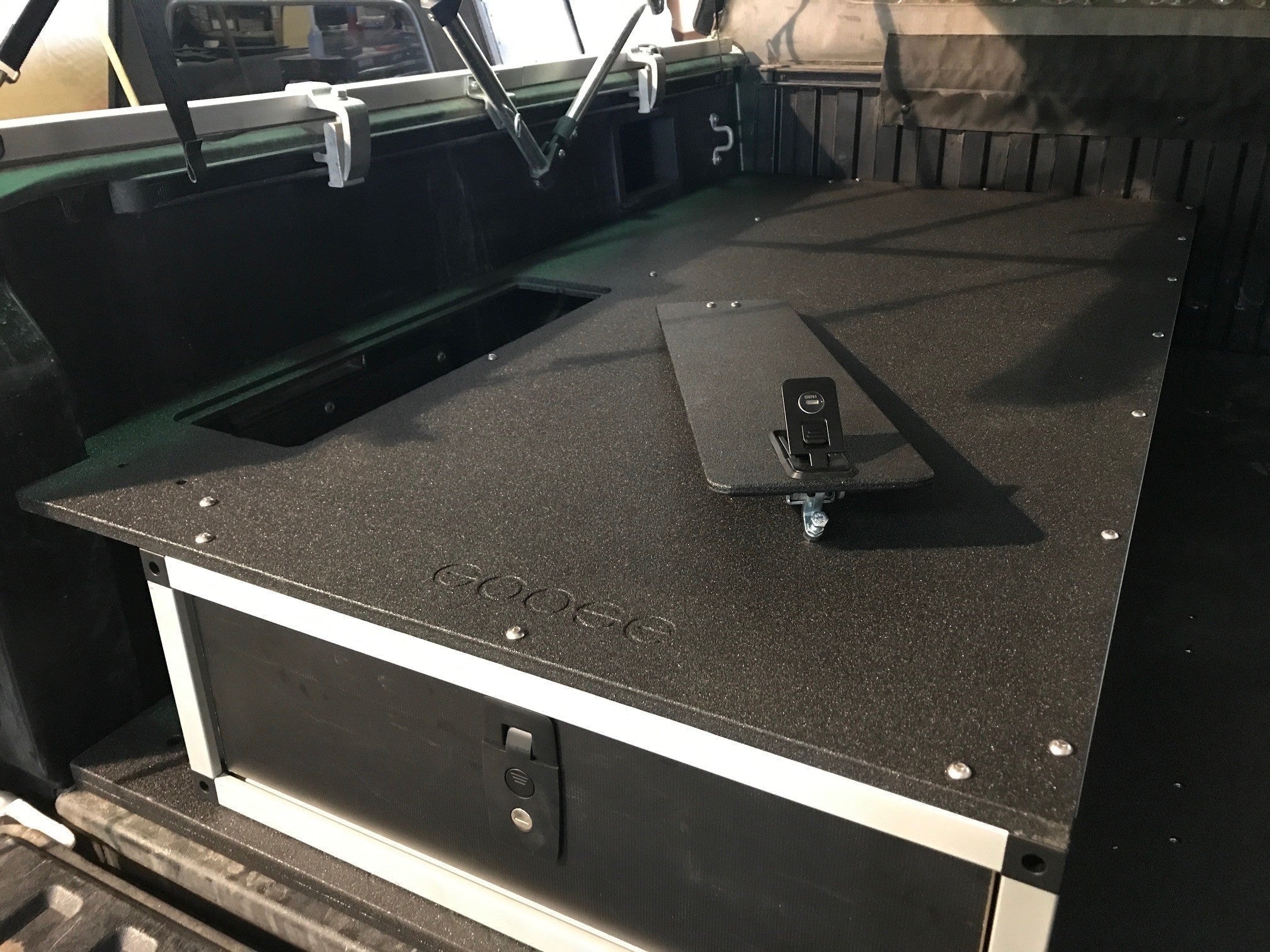 Goose Gear Toyota Tacoma 2005-Present 2nd and 3rd Gen. - Truck Bed Single Drawer Module - Top Plates